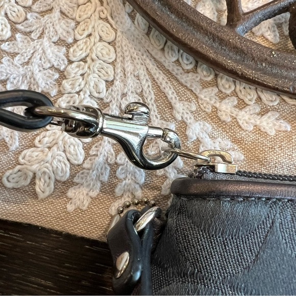 Coach Stunning Teal and Silver Clutch - EUC - Picture 6 of 7